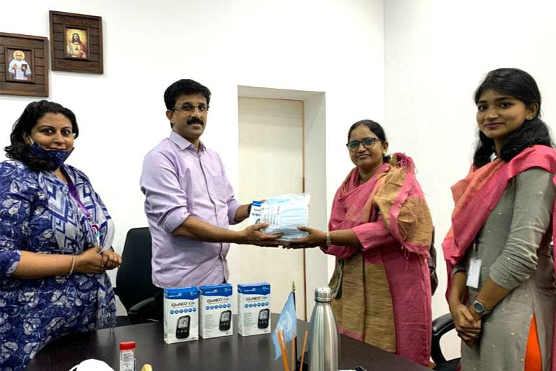 https://photos.chavaramatrimony.com/csr-activities/medical.jpg